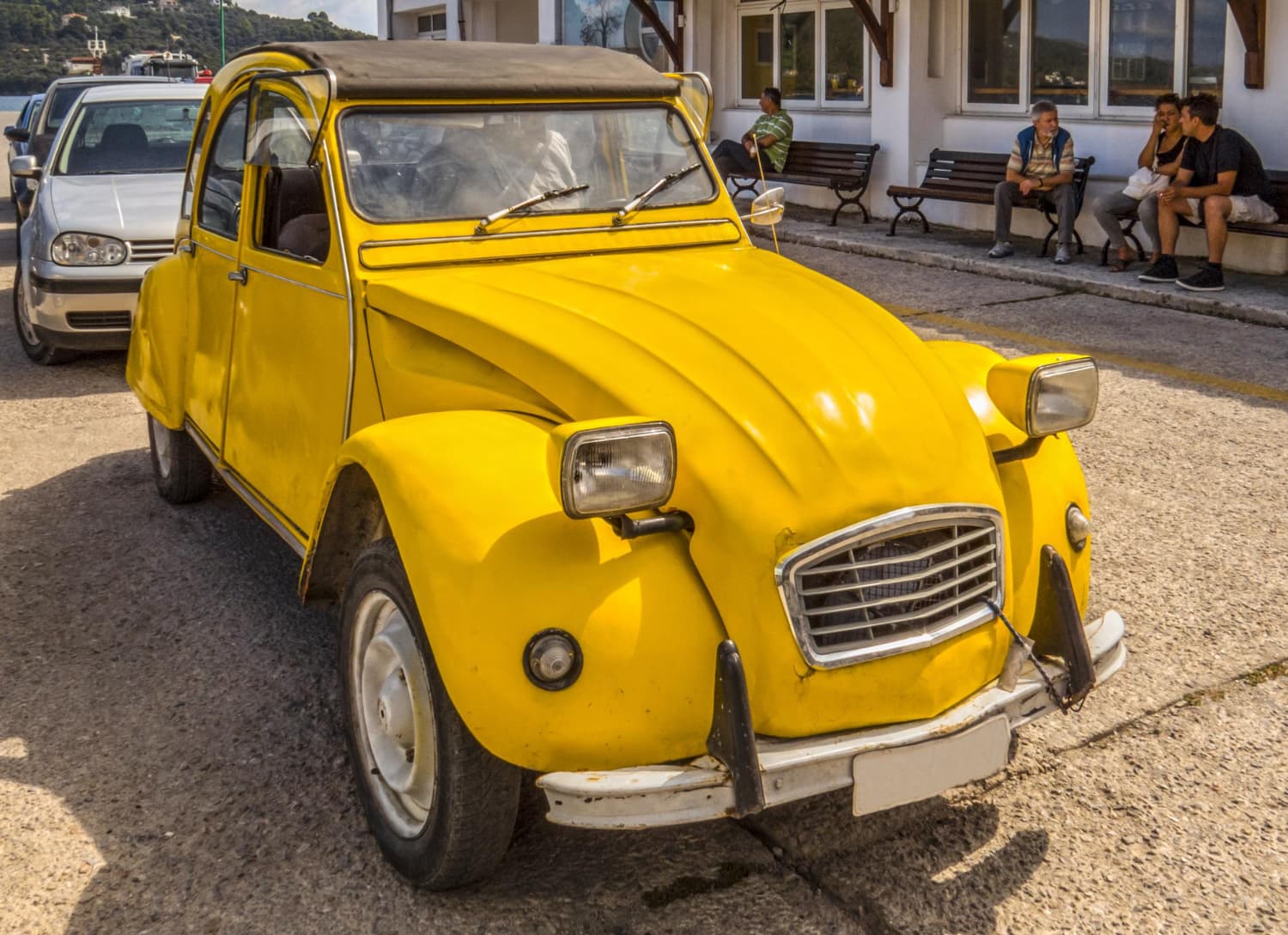 Comment assurer sa deux chevaux ?